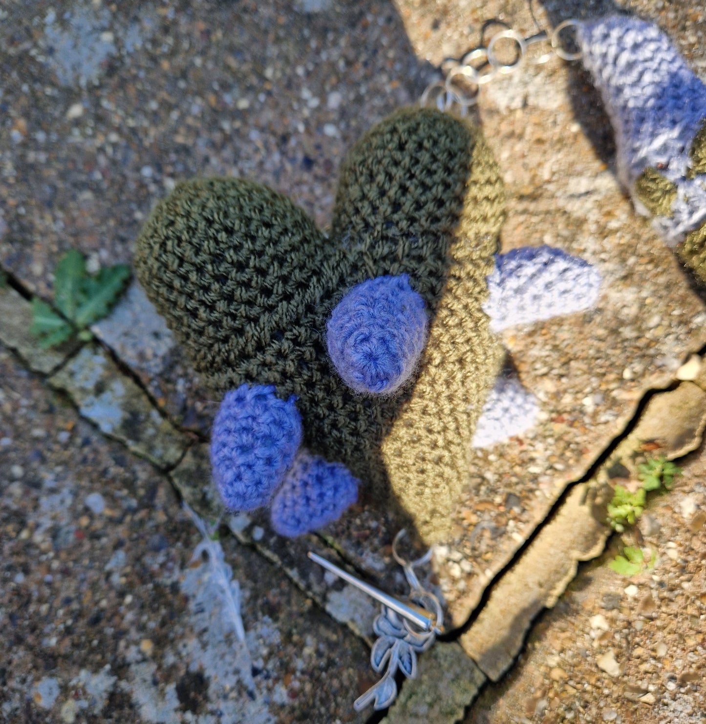 Crochet Heart Flail - 'Thorn heart'. Green & Grey Fae Theme