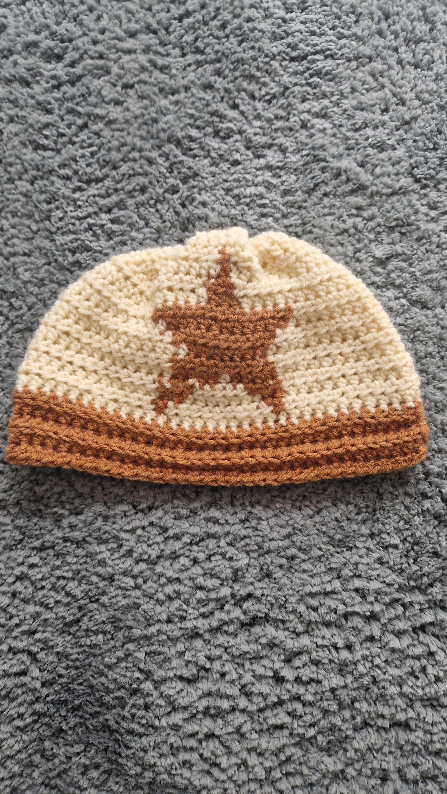 Crochet Star Motif Beanie Brown x Beige