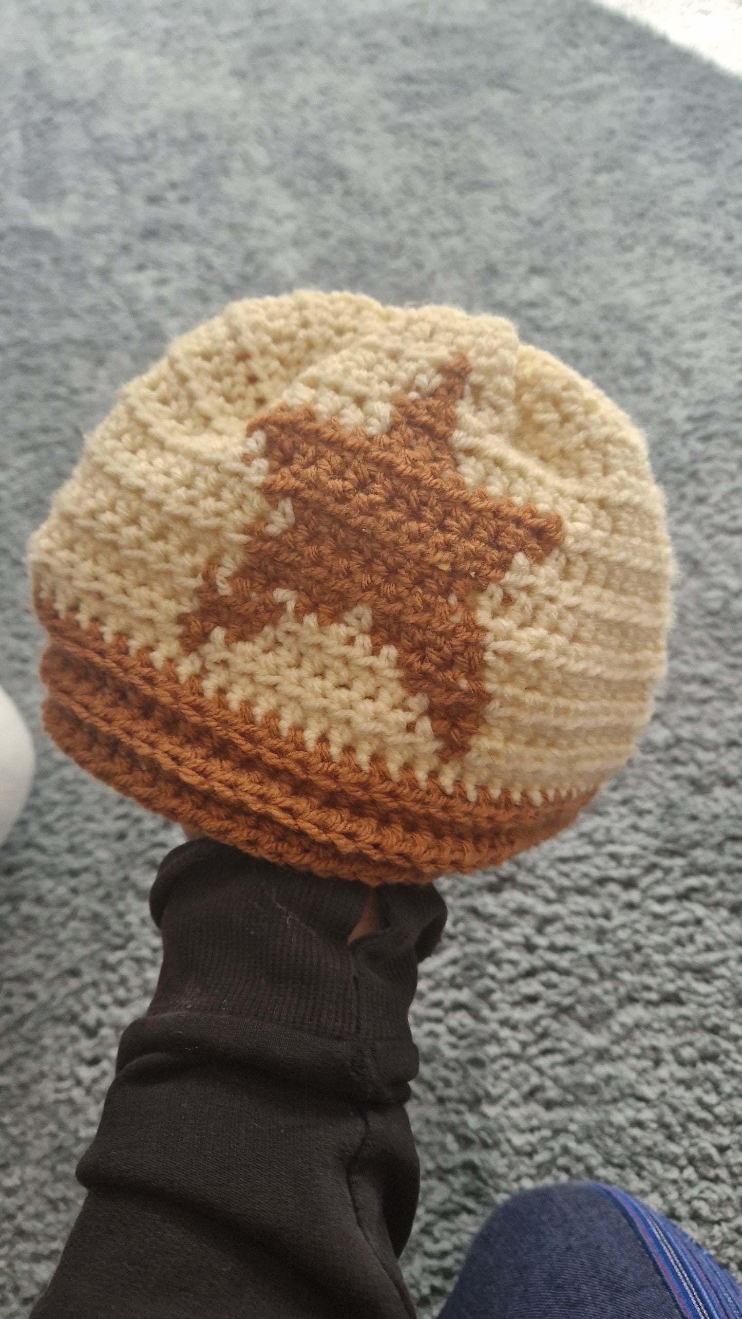 Crochet Star Motif Beanie Brown x Beige