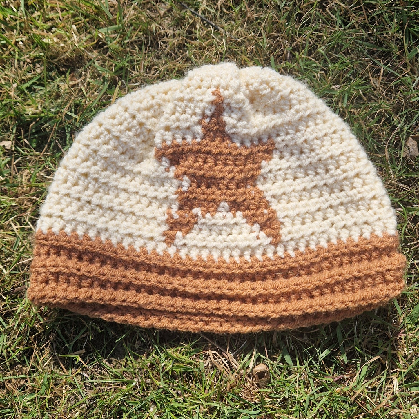 Crochet Star Motif Beanie Brown x Beige