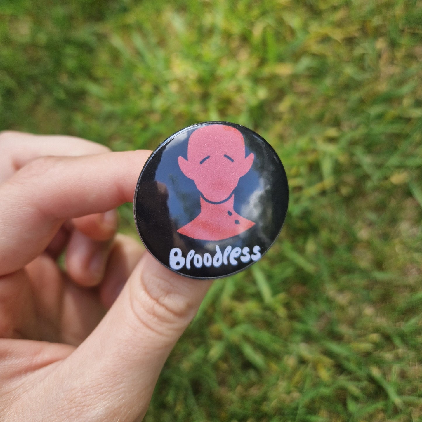 Elf Bloodless Pin Badge