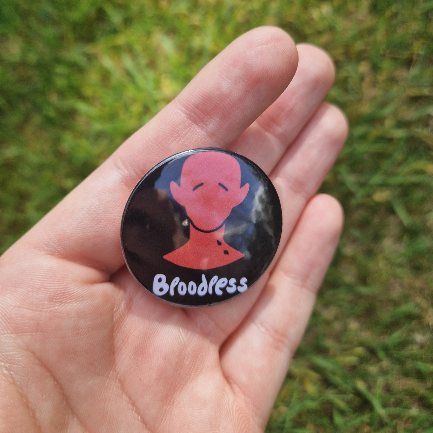 Elf Bloodless Pin Badge