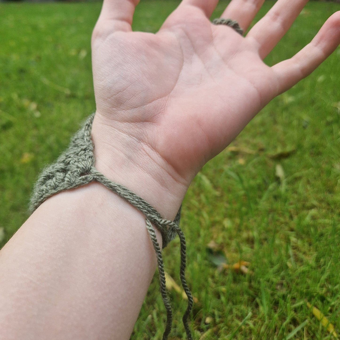 Crochet Leaf Shaped Lace Up Gauntlets PAIR