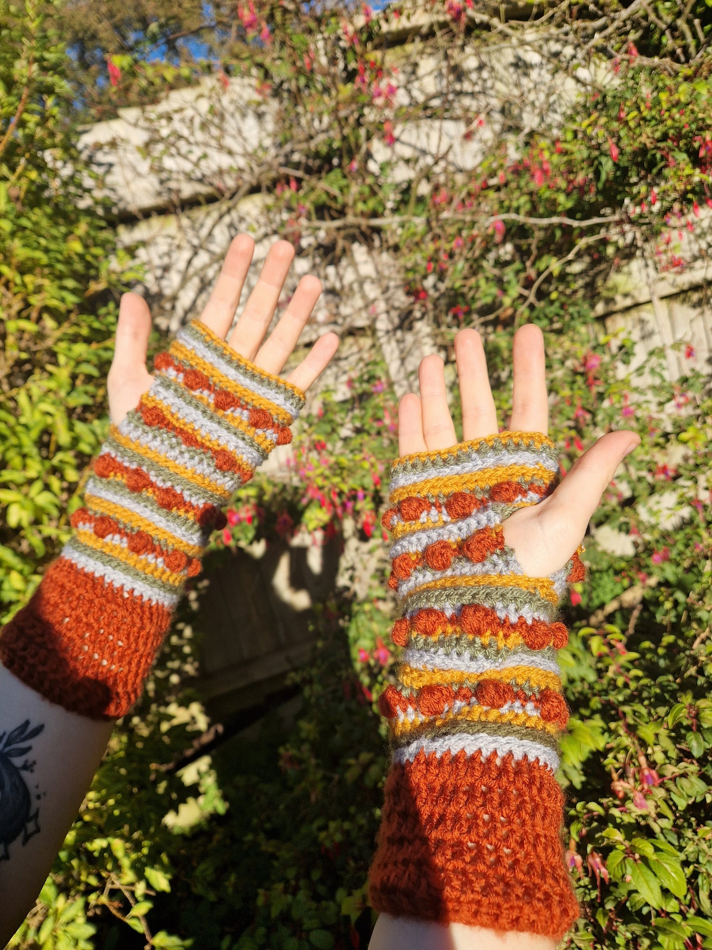 Crochet Handwarmers/fingerless gloves Oranges x Browns OOAK