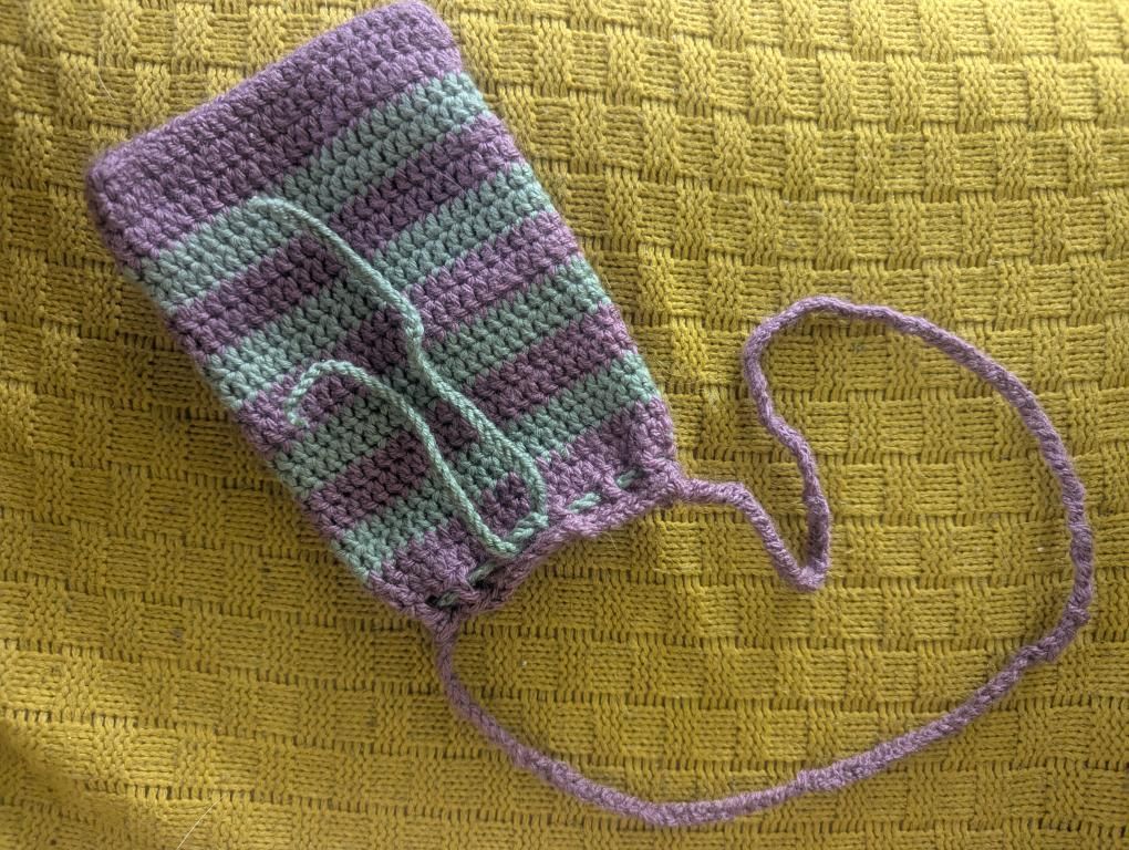 CROCHET PATTERN Small Beginner Friendly Festival Essentials Bag